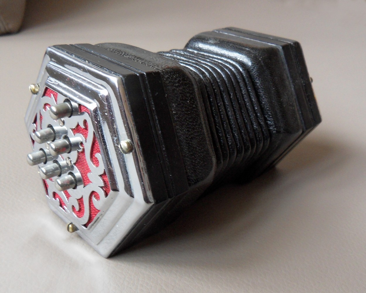 Le concertina miniature de Polper